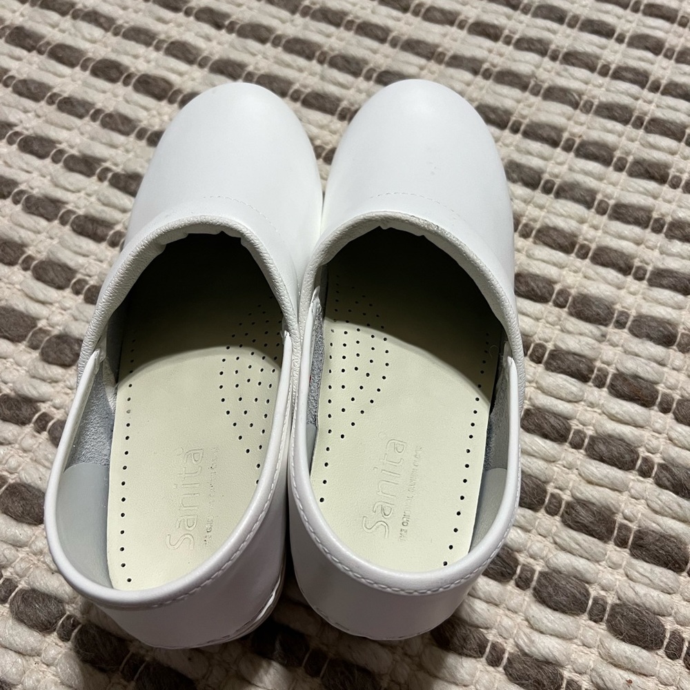 Pro. PU Women's in white